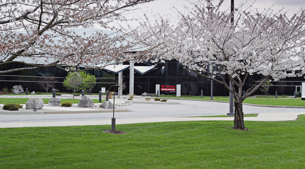 toyota material handling headquarters